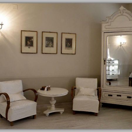 Melazzo Cascina Luvot Bed & Breakfast エクステリア 写真
