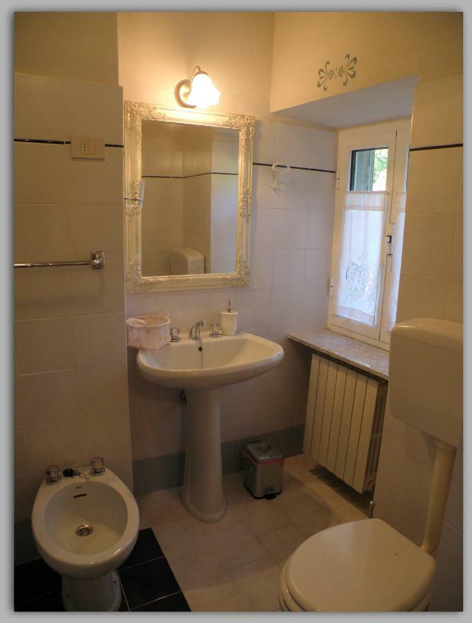 Melazzo Cascina Luvot Bed & Breakfast エクステリア 写真