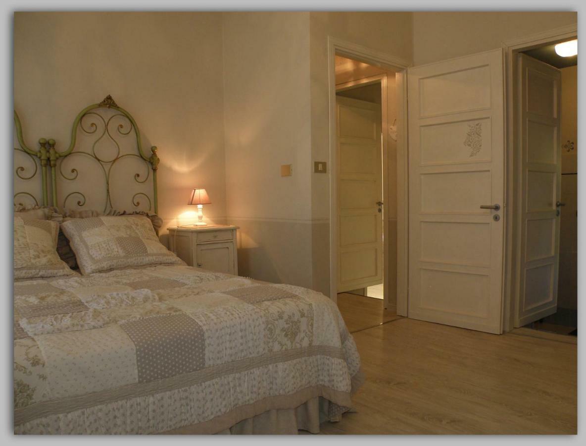 Melazzo Cascina Luvot Bed & Breakfast エクステリア 写真