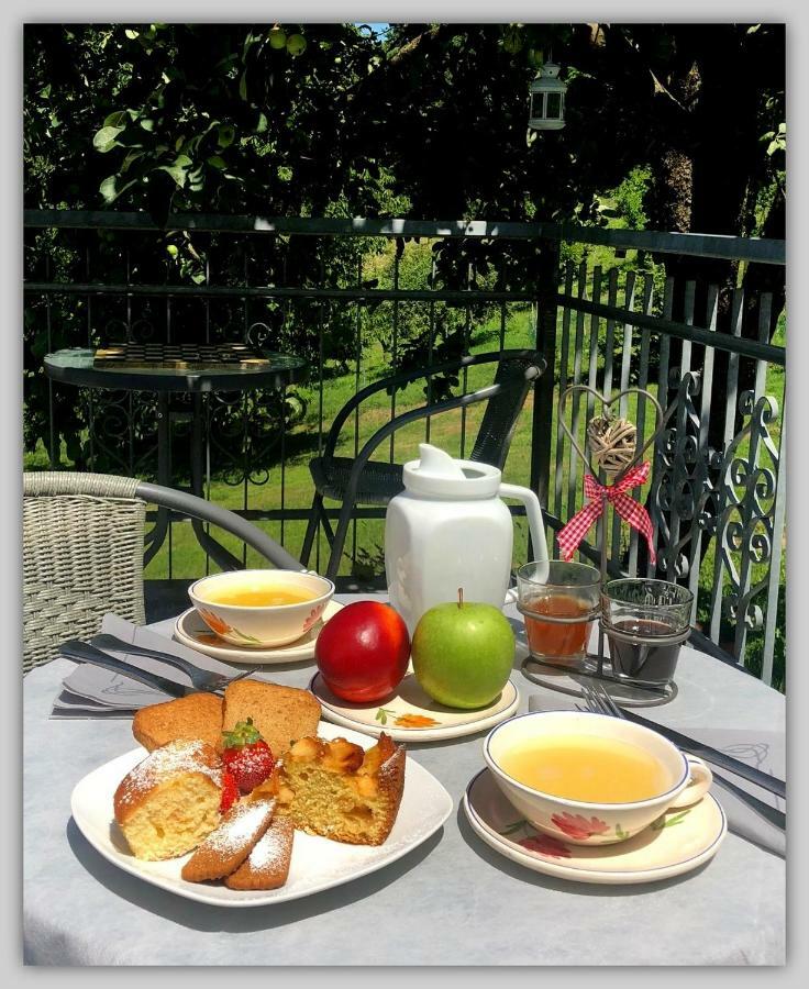 Melazzo Cascina Luvot Bed & Breakfast エクステリア 写真